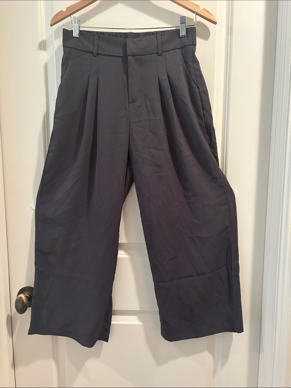 Unbranded Wide Leg High Waisted Pleated Cropped Trousers pockets Charcoal Gray L